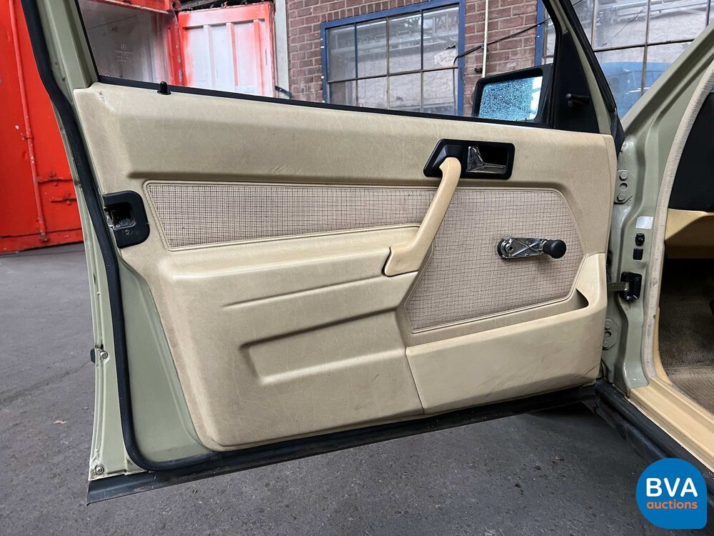 Mercedes-Benz 190E 2.0 90 PS W201 1983, 66-NDZ-8.