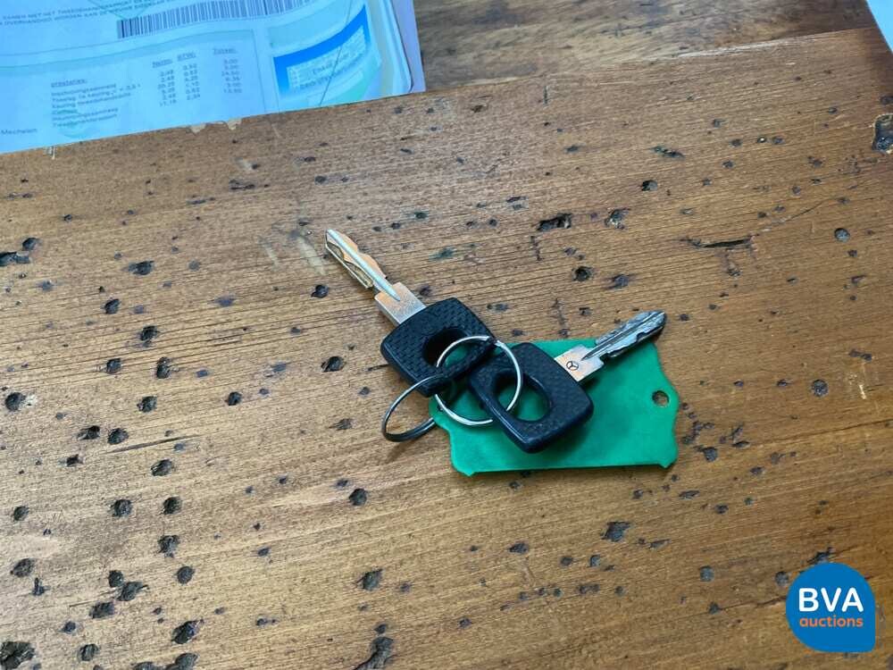 Mercedes-Benz 280SE 185hp S-Class 2.7 1982, 51-JHF-9.