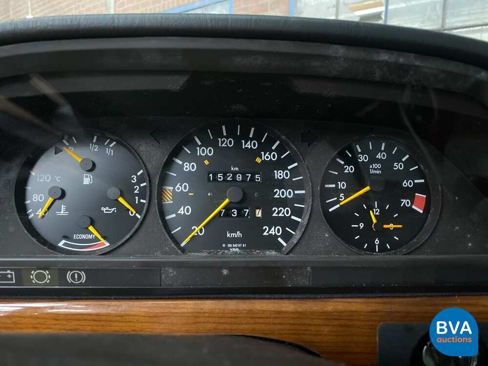 Mercedes-Benz 280SE 185hp S-Class 2.7 1982, 51-JHF-9.