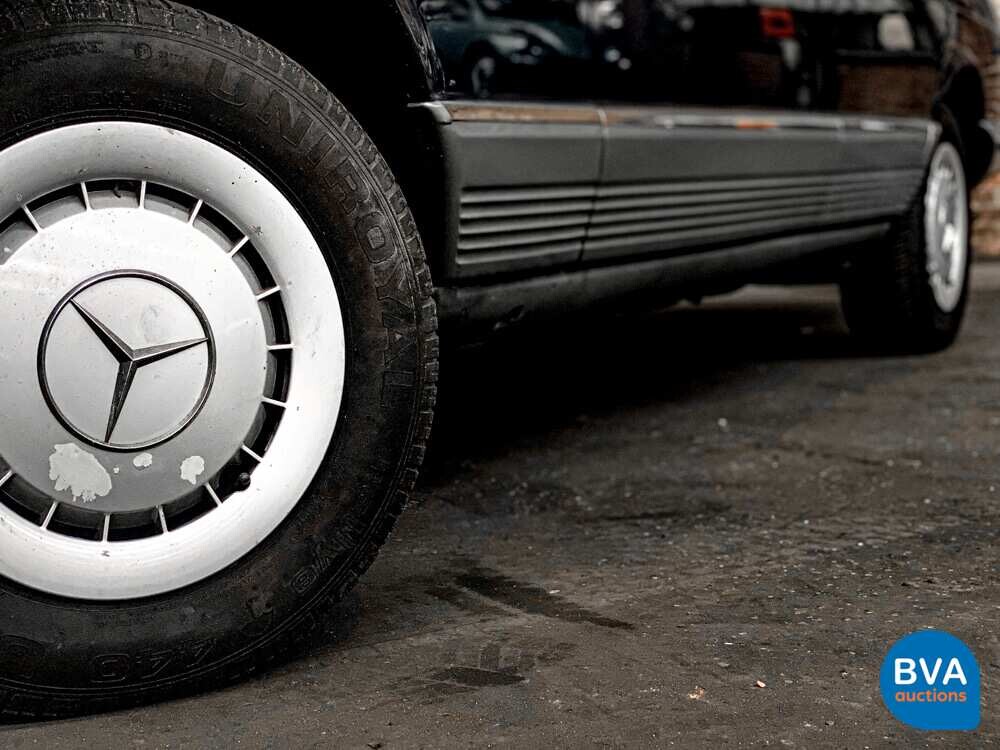 Mercedes-Benz 280SE 185hp S-Class 2.7 1982, 51-JHF-9.