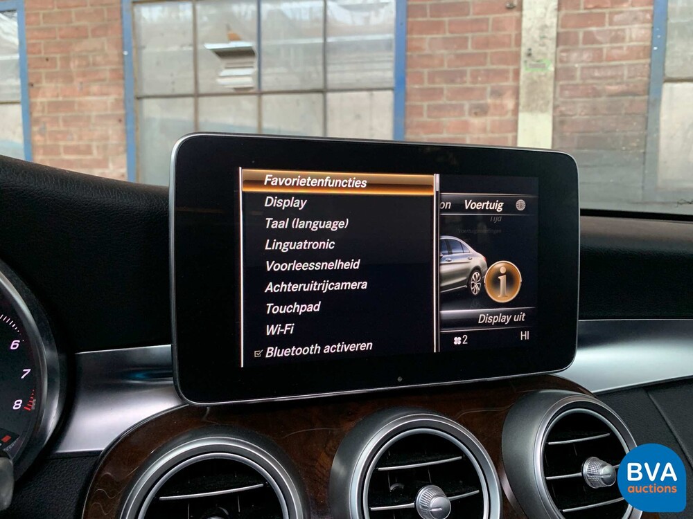 Mercedes-Benz C300 Prestige C-Class 245hp 2015, NL-168-J.