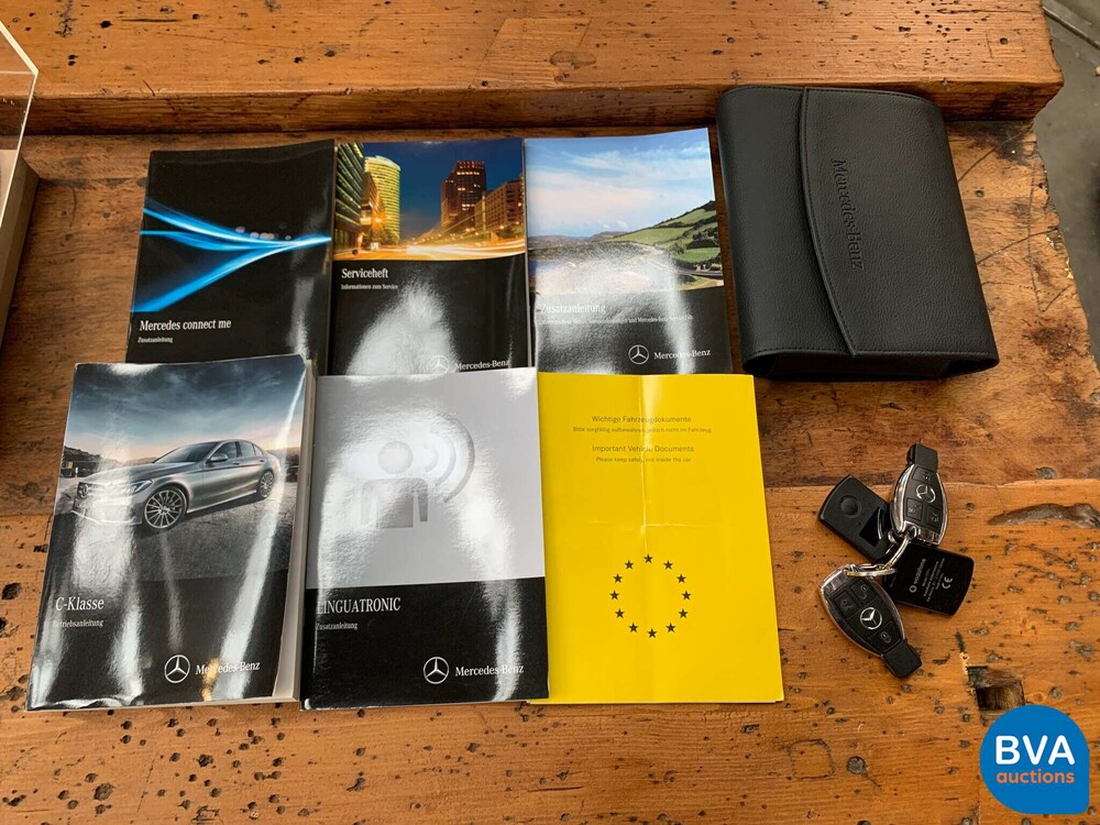 Mercedes-Benz C300 Prestige C-Class 245hp 2015, NL-168-J.