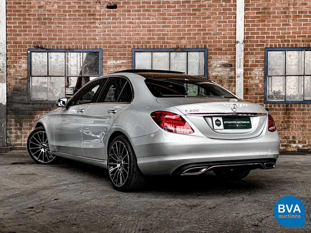 Mercedes-Benz C300 Prestige C-Class 245hp 2015, NL-168-J.
