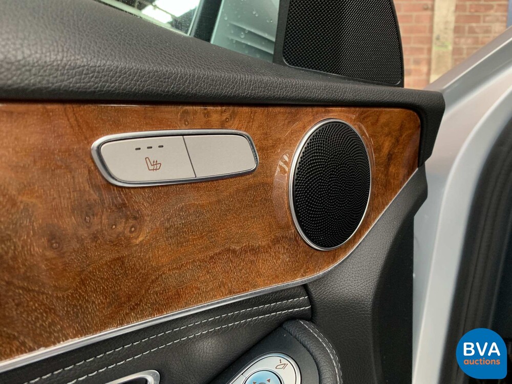 Mercedes-Benz C300 Prestige C-Class 245hp 2015, NL-168-J.