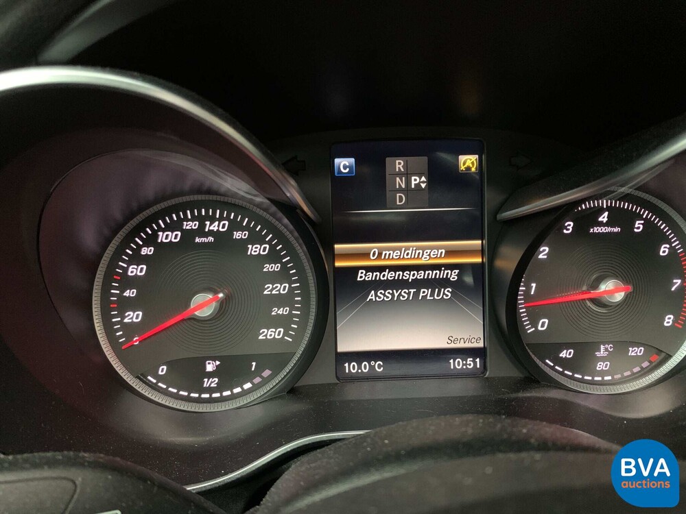 Mercedes-Benz C300 Prestige C-Class 245hp 2015, NL-168-J.