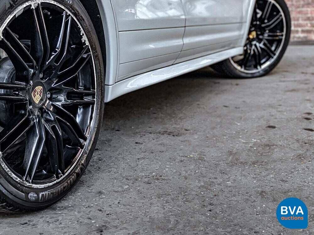 Porsche Cayenne S4.8 Sportchrono 400 PS 2013, JP-842-T.