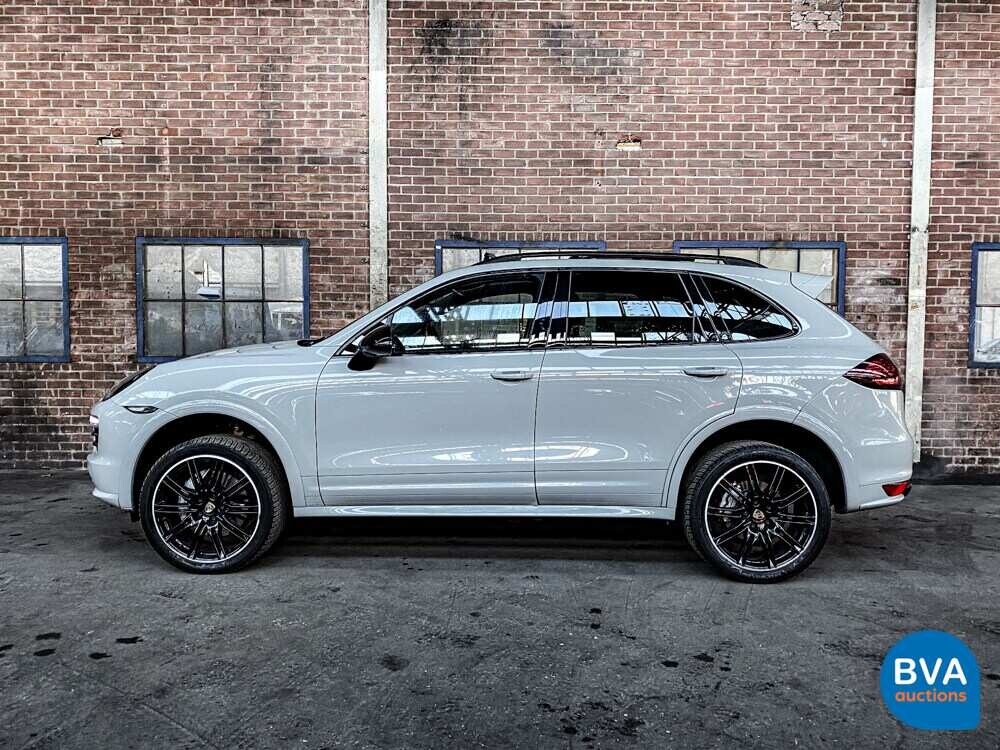 Porsche Cayenne S4.8 Sportchrono 400 PS 2013, JP-842-T.
