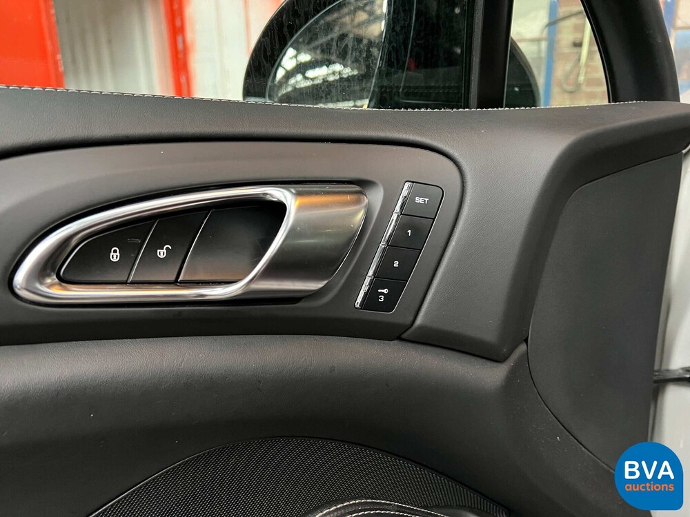 Porsche Cayenne S4.8 Sportchrono 400 PS 2013, JP-842-T.