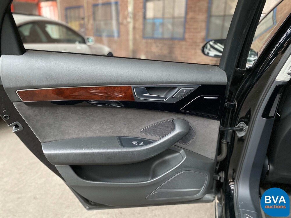 Audi A8 FSI Quattro Pro Line+ 4.2 V8 372hp 2010.