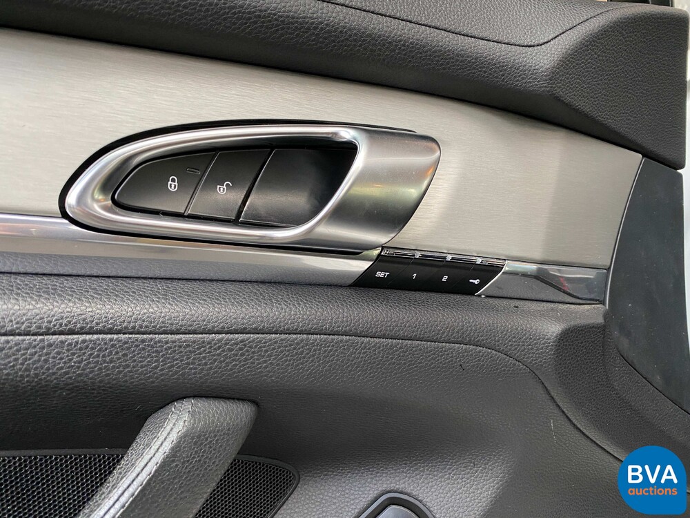 Porsche Panamera S E-Hybrid 416pk SportChrono 2014 -Org NL-, 5-TDZ-03.