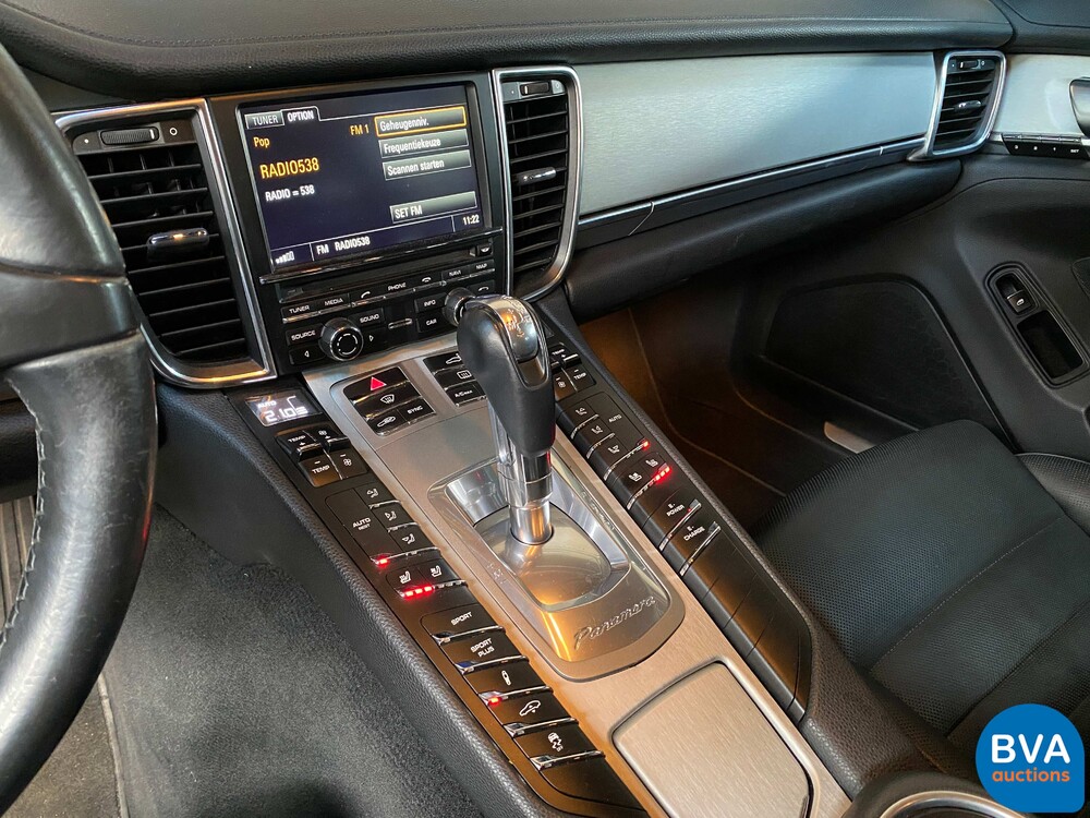 Porsche Panamera S E-Hybrid 416pk SportChrono 2014 -Org NL-, 5-TDZ-03.