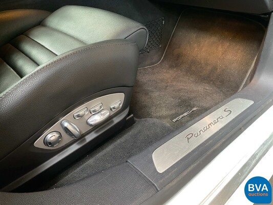Porsche Panamera S E-Hybrid 416pk SportChrono 2014 -Org NL-, 5-TDZ-03