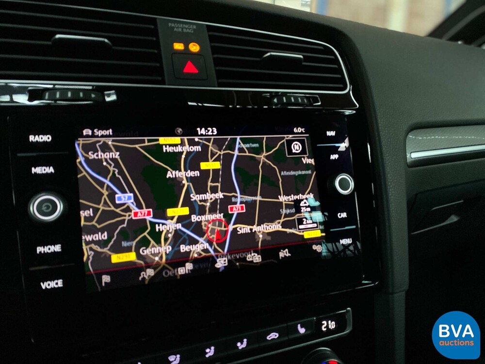 Volkswagen Golf GTI 2.0 TSI Performance 245hp 2020 FACELIFT, K-876-HF.