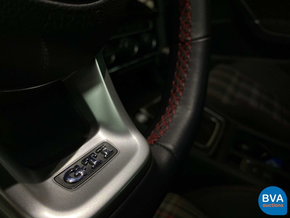 Volkswagen Golf GTI 2.0 TSI Performance 245hp 2020 FACELIFT, K-876-HF.