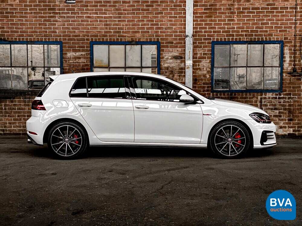 Volkswagen Golf GTI 2.0 TSI Performance 245hp 2020 FACELIFT, K-876-HF.