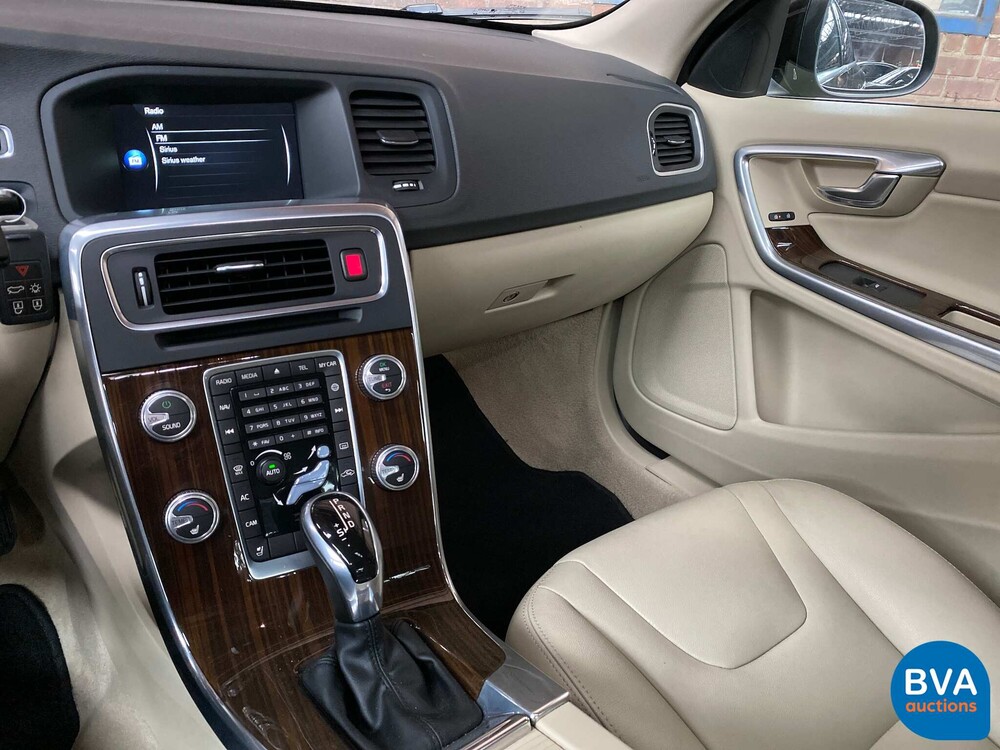 Volvo S60 2.5T AWD 5-Cylinder 254hp 2016, N-372-NJ.