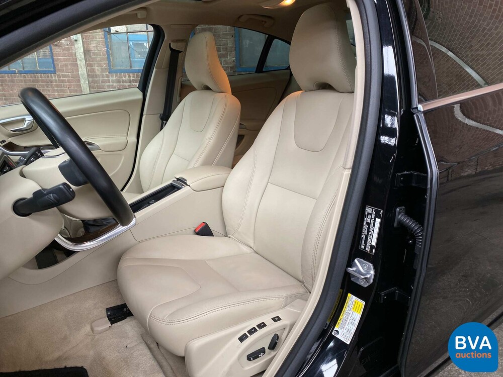 Volvo S60 2.5T AWD 5-Cylinder 254hp 2016, N-372-NJ.