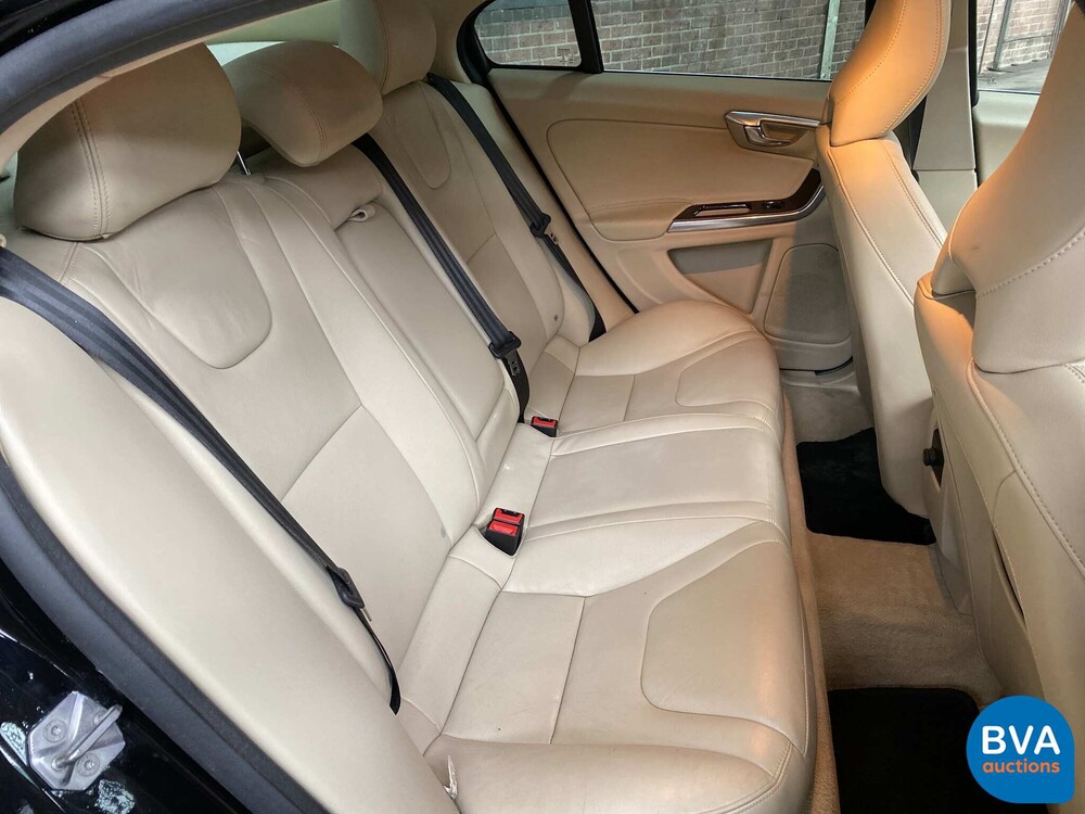 Volvo S60 2.5T AWD 5-Cylinder 254hp 2016, N-372-NJ.