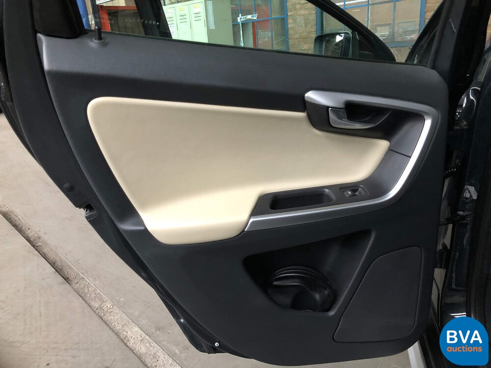 Volvo XC60 2.0T Powershift 203hp 2011.