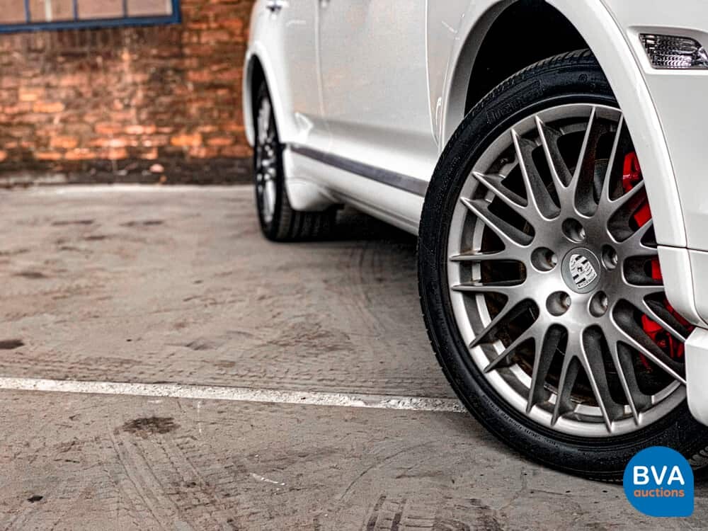 Porsche Cayenne Turbo 4.8 V8 500hp 2007 -YOUNGTIMER-.