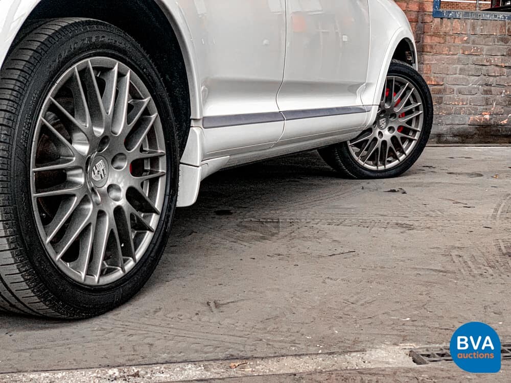 Porsche Cayenne Turbo 4.8 V8 500hp 2007 -YOUNGTIMER-.