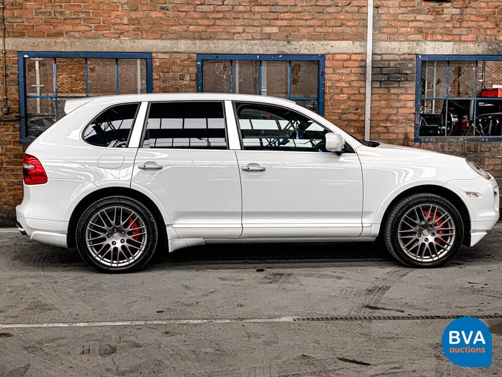 Porsche Cayenne Turbo 4.8 V8 500hp 2007 -YOUNGTIMER-.