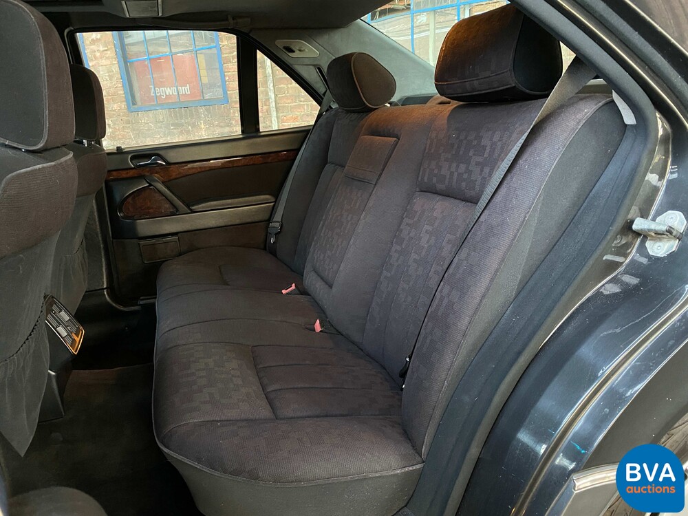 Mercedes-Benz 300SE W140 S-Class 228hp 1991, ZX-70-DV.