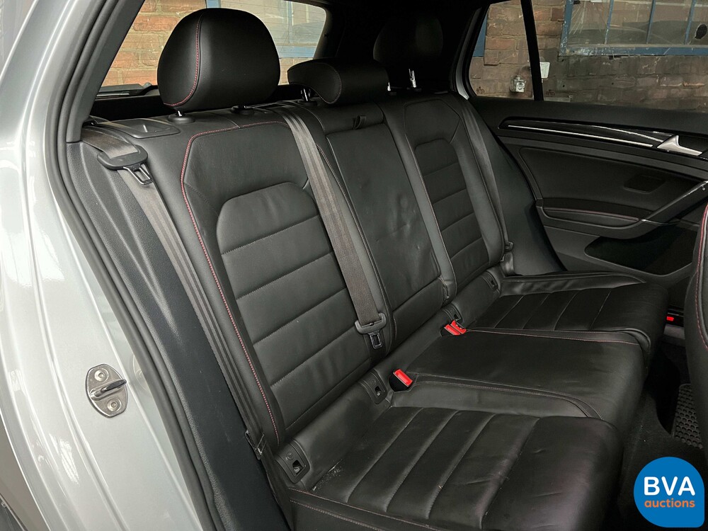 Volkswagen Golf GTI 2.0 TSI 230pk 2016