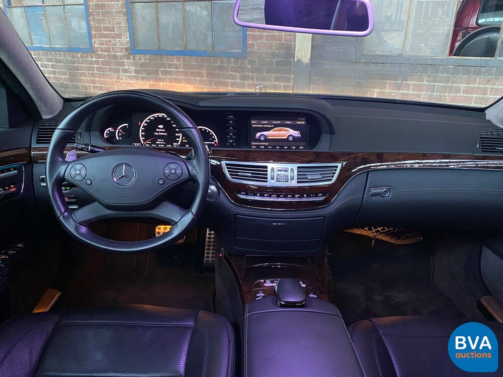 Mercedes S63 AMG Lang 5.5 V8 544pk 2013