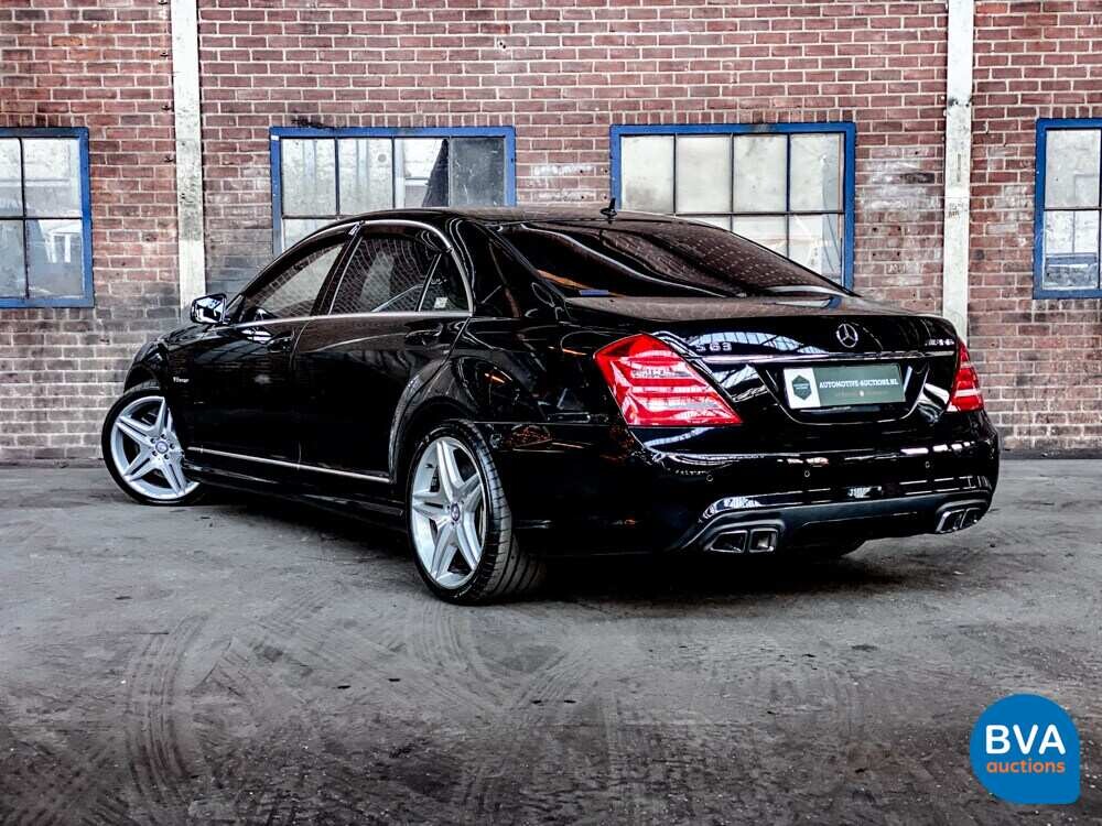 Mercedes S63 AMG Lang 5.5 V8 544pk 2013