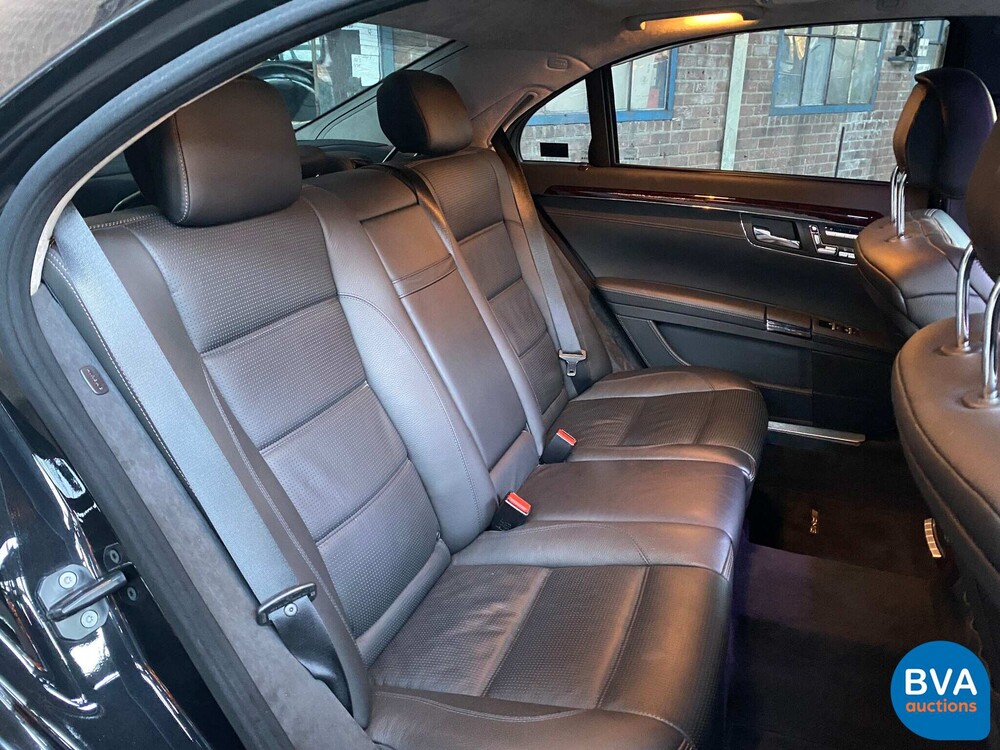 Mercedes S63 AMG Lang 5.5 V8 544pk 2013