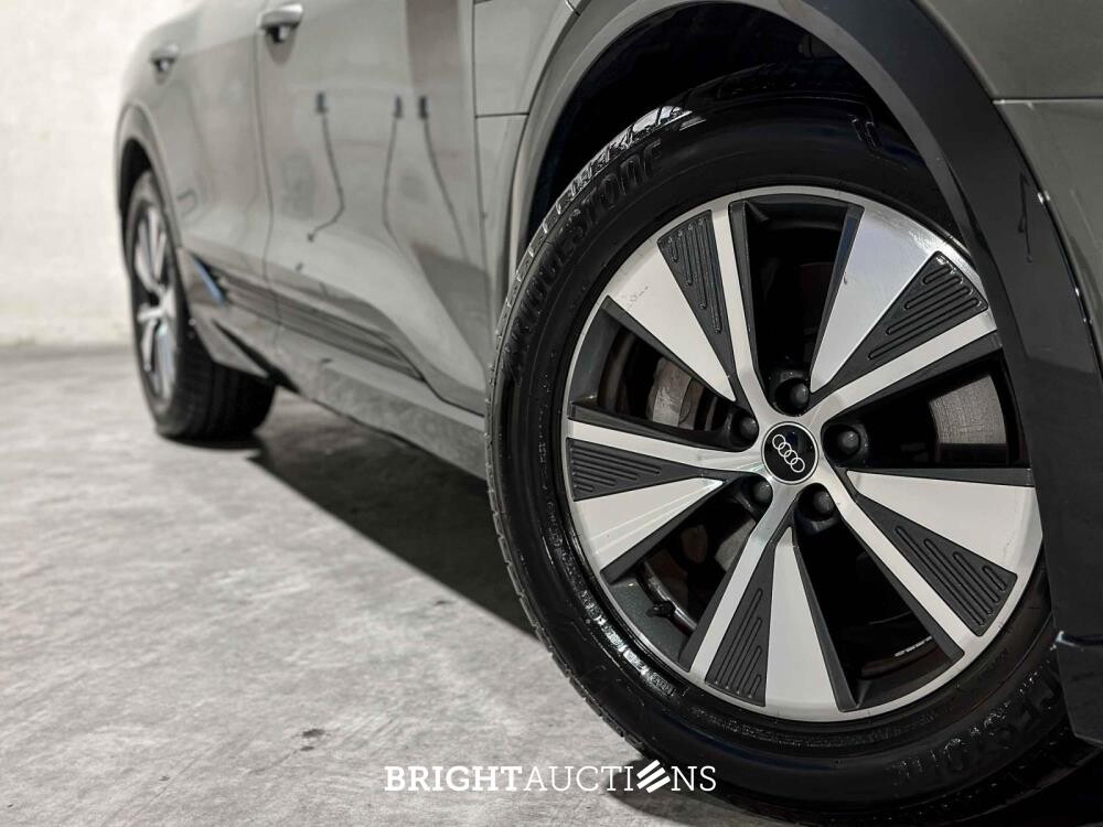 Audi Q8 e-tron 50 Quattro 95 kWh 340pk 2023 (Origineel-NL), S-106-PZ 