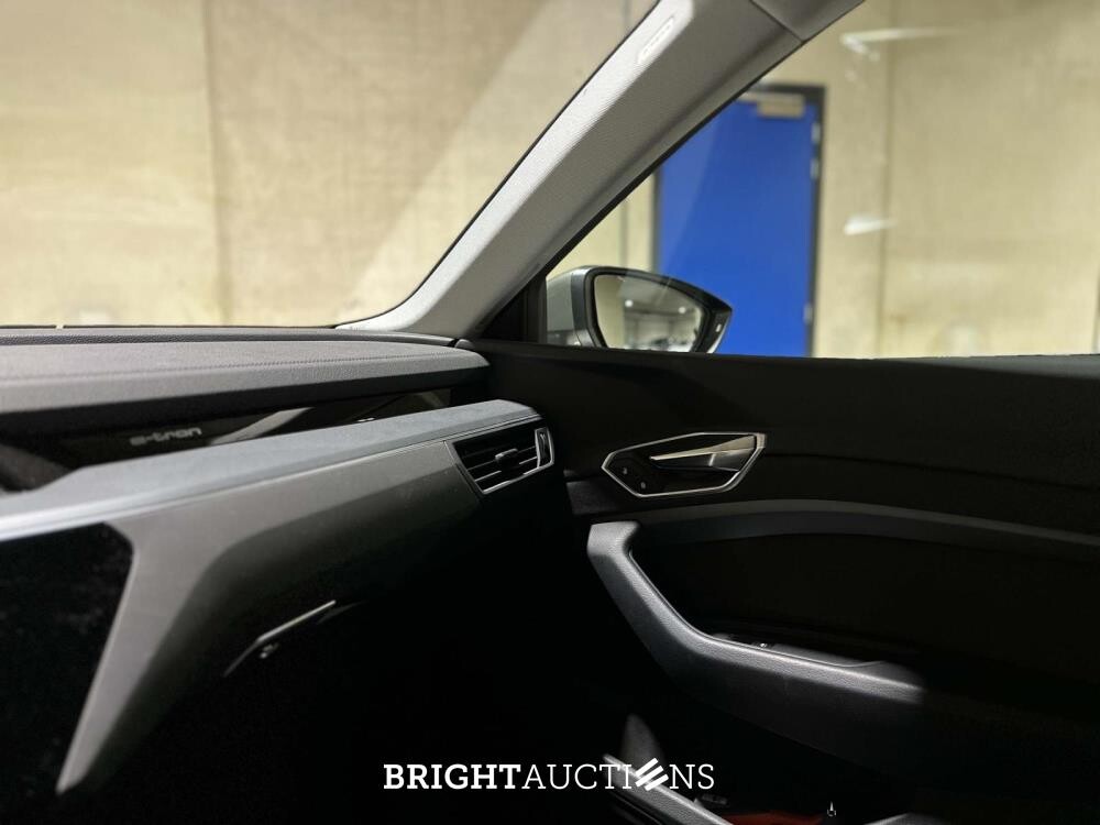 Audi Q8 e-tron 50 Quattro 95 kWh 340pk 2023 (Origineel-NL), S-106-PZ 