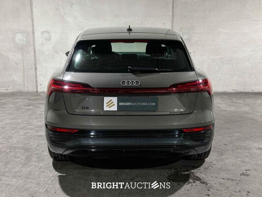 Audi Q8 e-tron 50 Quattro 95 kWh 340pk 2023 (Origineel-NL), S-106-PZ