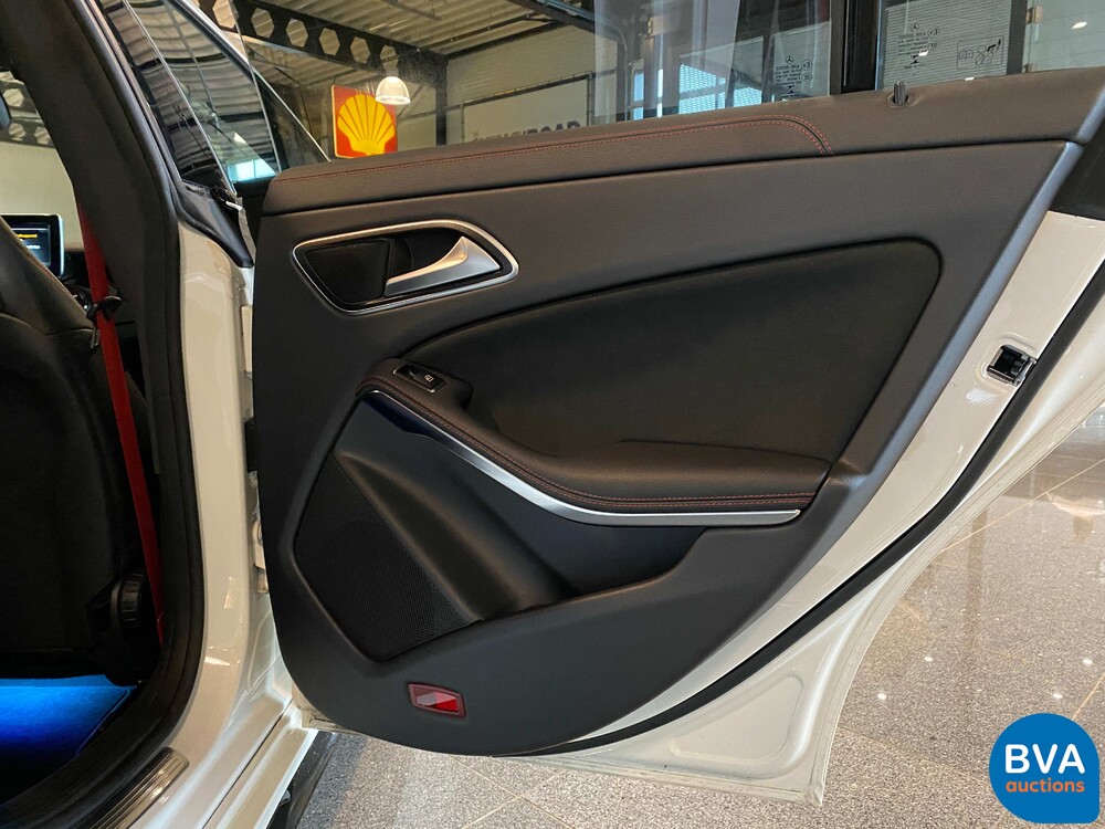 Mercedes-Benz CLA 45 AMG Shooting Brake 4matic CLA45 381pk FACELIFT, J-885-RZ.