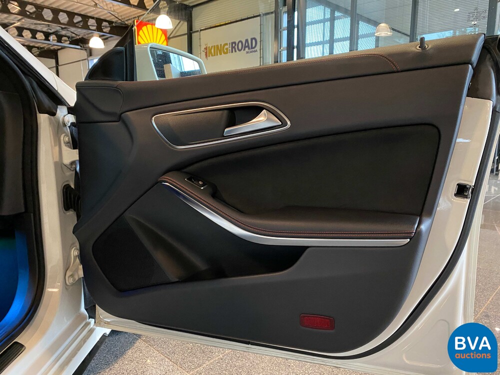 Mercedes-Benz CLA 45 AMG Shooting Brake 4matic CLA45 381pk FACELIFT, J-885-RZ.