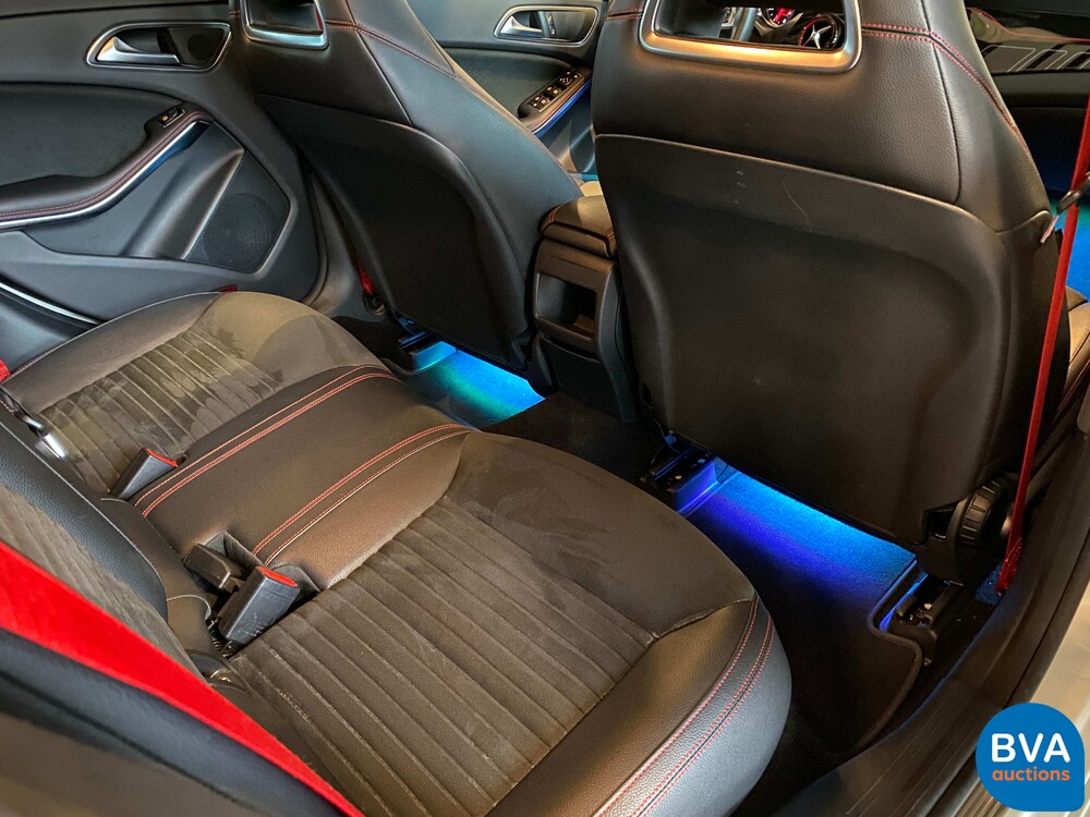 Mercedes-Benz CLA 45 AMG Shooting Brake 4matic CLA45 381pk FACELIFT, J-885-RZ.