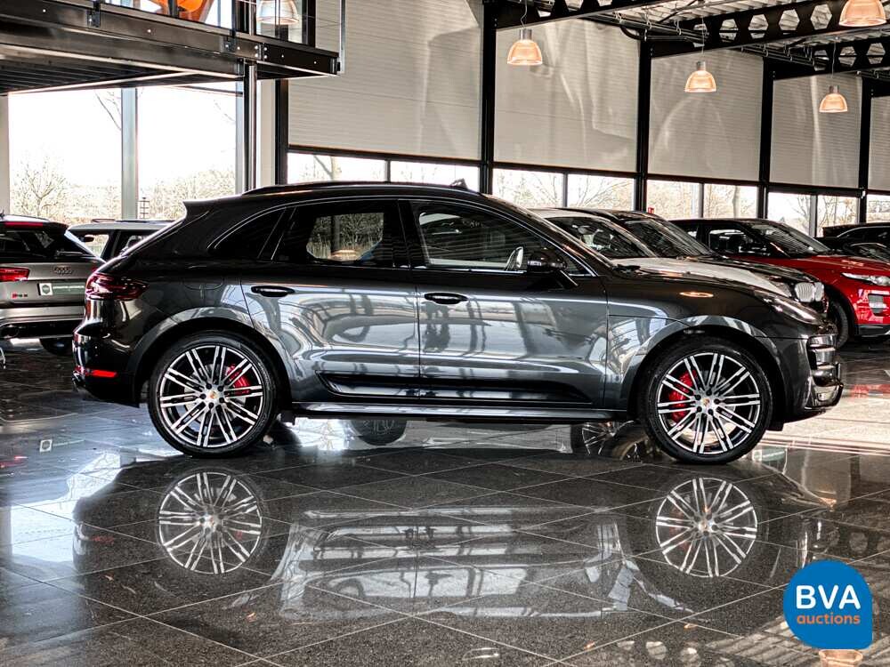 Porsche Macan Turbo Sportchrono 400PS FACELIFT 2016 -Org. NL-, KD-424-R.