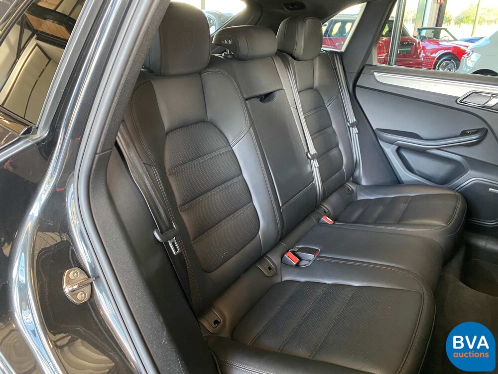 Porsche Macan Turbo Sportchrono 400PS FACELIFT 2016 -Org. NL-, KD-424-R.