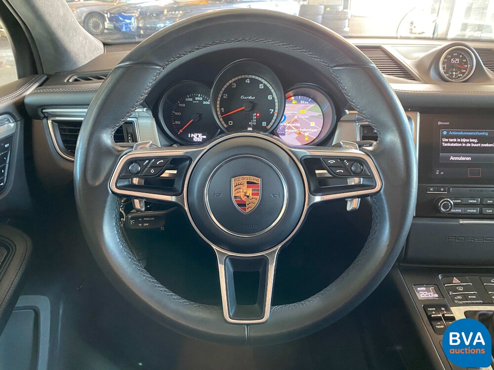 Porsche Macan Turbo Sportchrono 400PS FACELIFT 2016 -Org. NL-, KD-424-R.