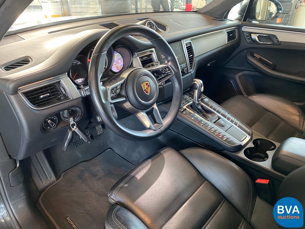 Porsche Macan Turbo Sportchrono 400PS FACELIFT 2016 -Org. NL-, KD-424-R.