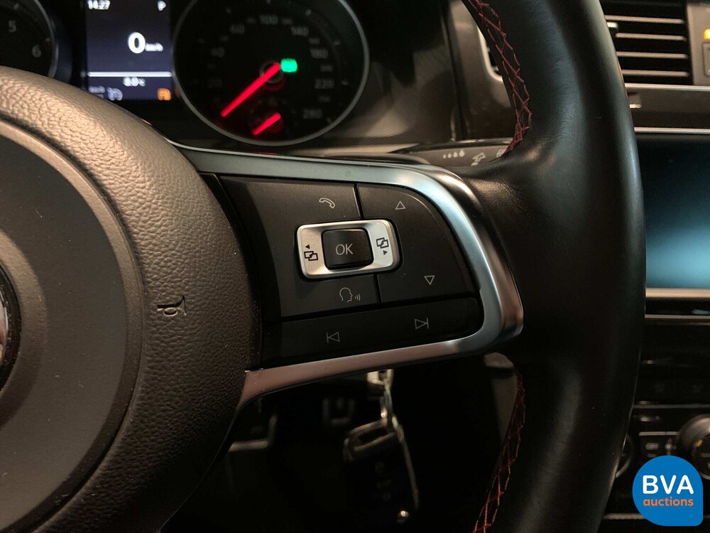 VW Golf 2.0 GTI Performance 230 PS 2016 DSG, H-855-XP.