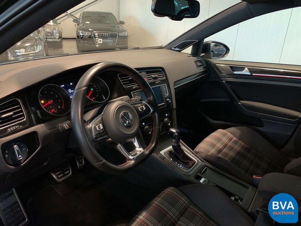 VW Golf 2.0 GTI Performance 230 PS 2016 DSG, H-855-XP.