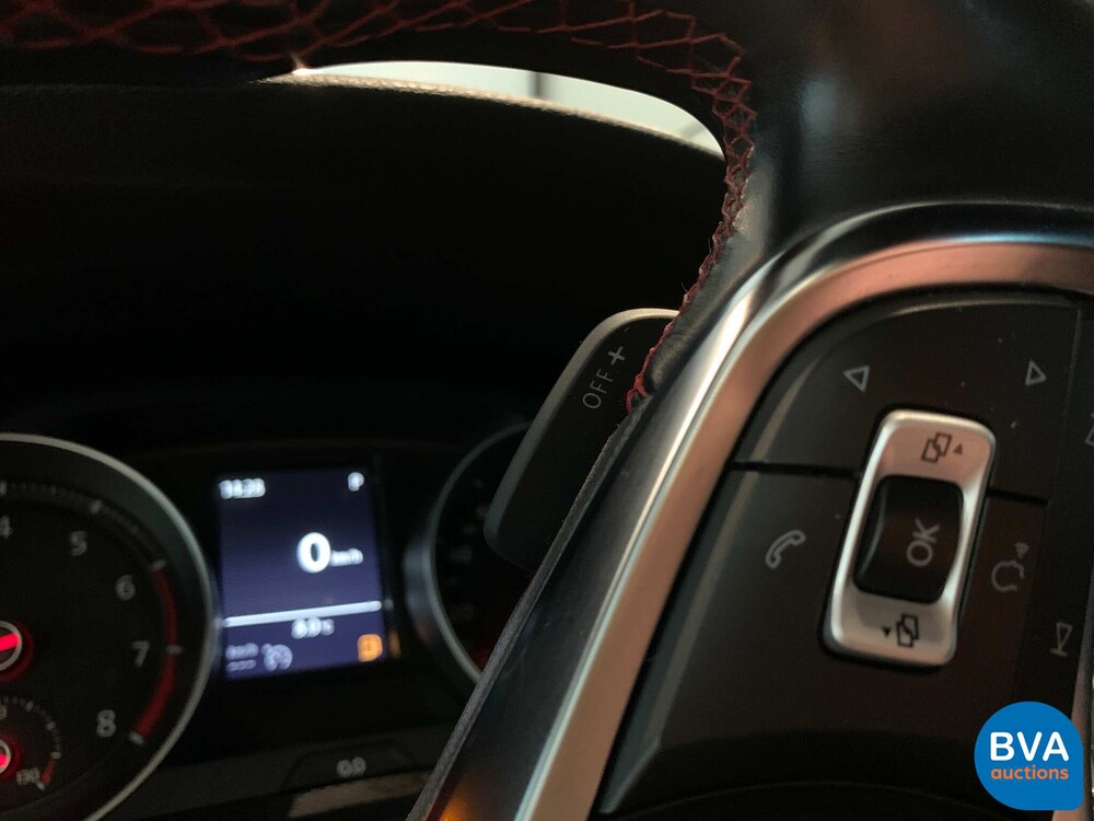 VW Golf 2.0 GTI Performance 230 PS 2016 DSG, H-855-XP.