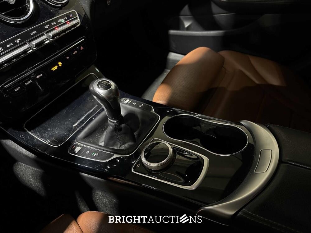 Mercedes-Benz C180 Advantage Pack 156pk 2019 C-Klasse (Origineel-NL), ZF-244-L