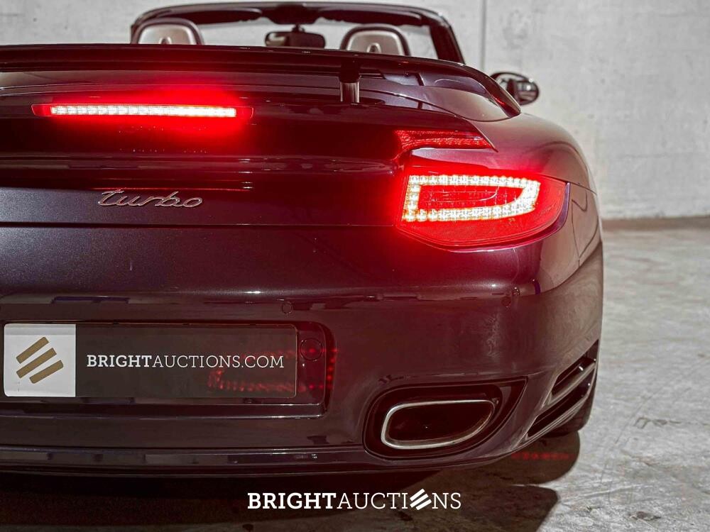 Porsche 911 Turbo Cabriolet 997.2 3.8 (MANUAL) 500pk 2010 FACELIFT, 1-SKF-95