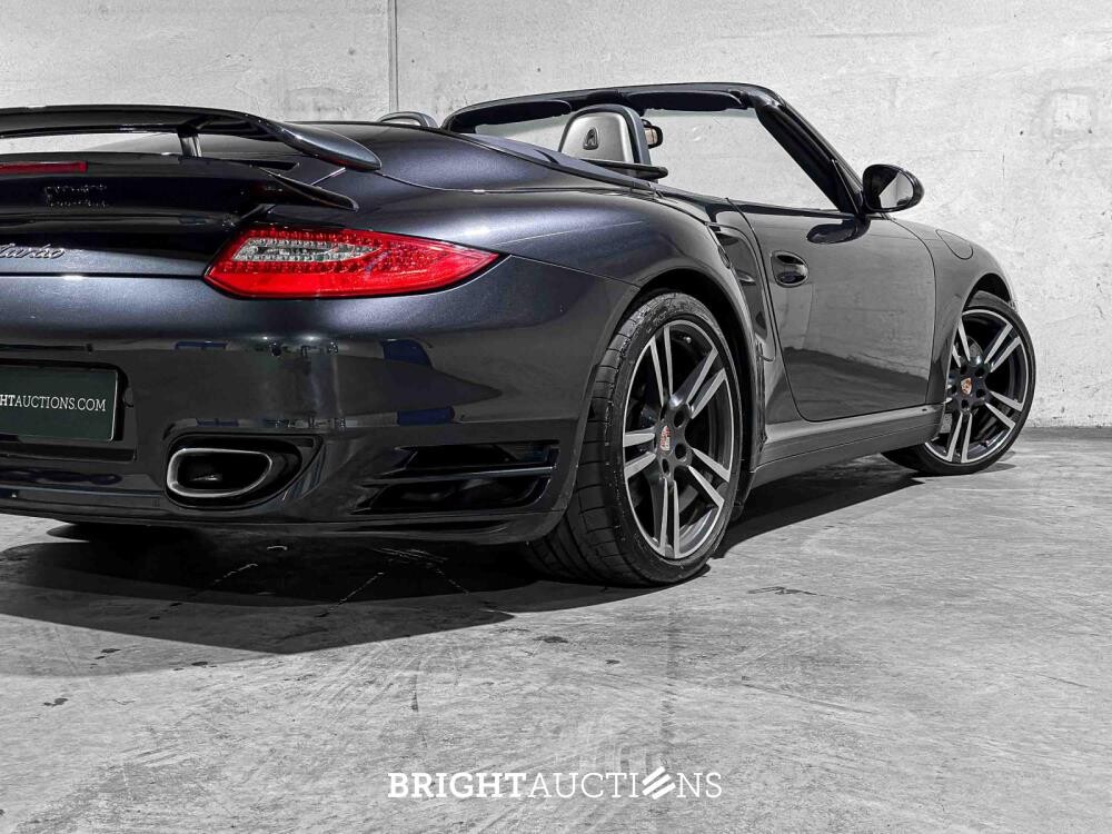 Porsche 911 Turbo Cabriolet 997.2 3.8 (MANUAL) 500pk 2010 FACELIFT, 1-SKF-95