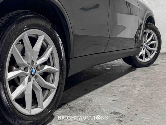 BMW X5 xDrive45e High Executive 286pk 2021 G05 (Origineel-NL + 1e Eigenaar) K-604-TV