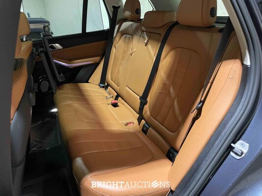 BMW X5 xDrive45e High Executive 286pk 2021 G05 (Origineel-NL + 1e Eigenaar) K-604-TV