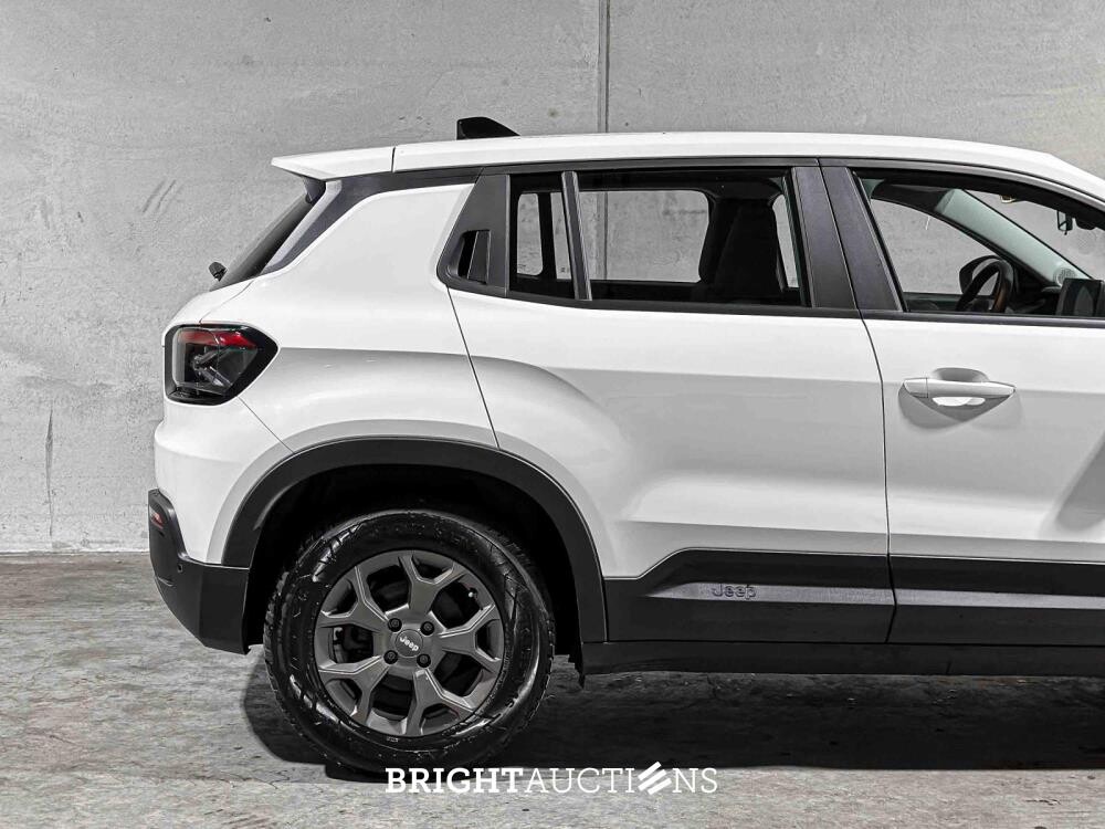 Jeep Avenger Longitude 54 kWh 156pk 2023 (Origineel-NL + 1e Eigenaar), X-383-NN